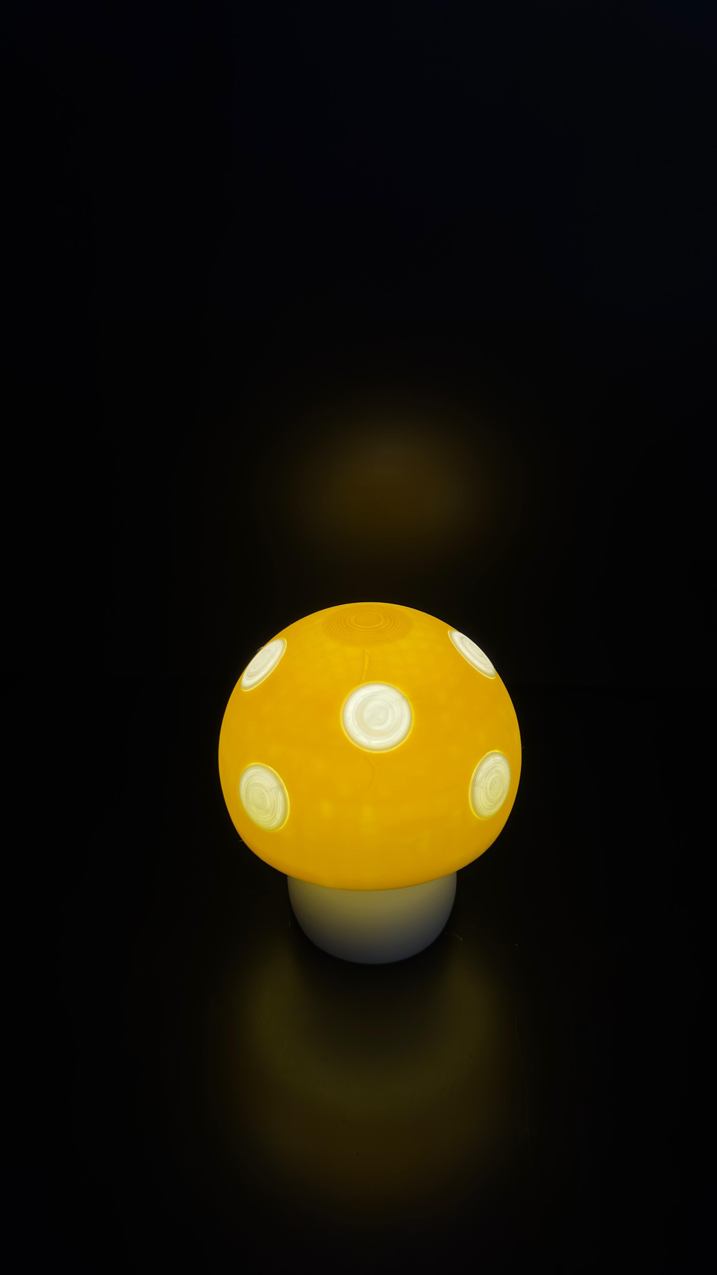 Kids Mushroom Lamp. - Imagen 3