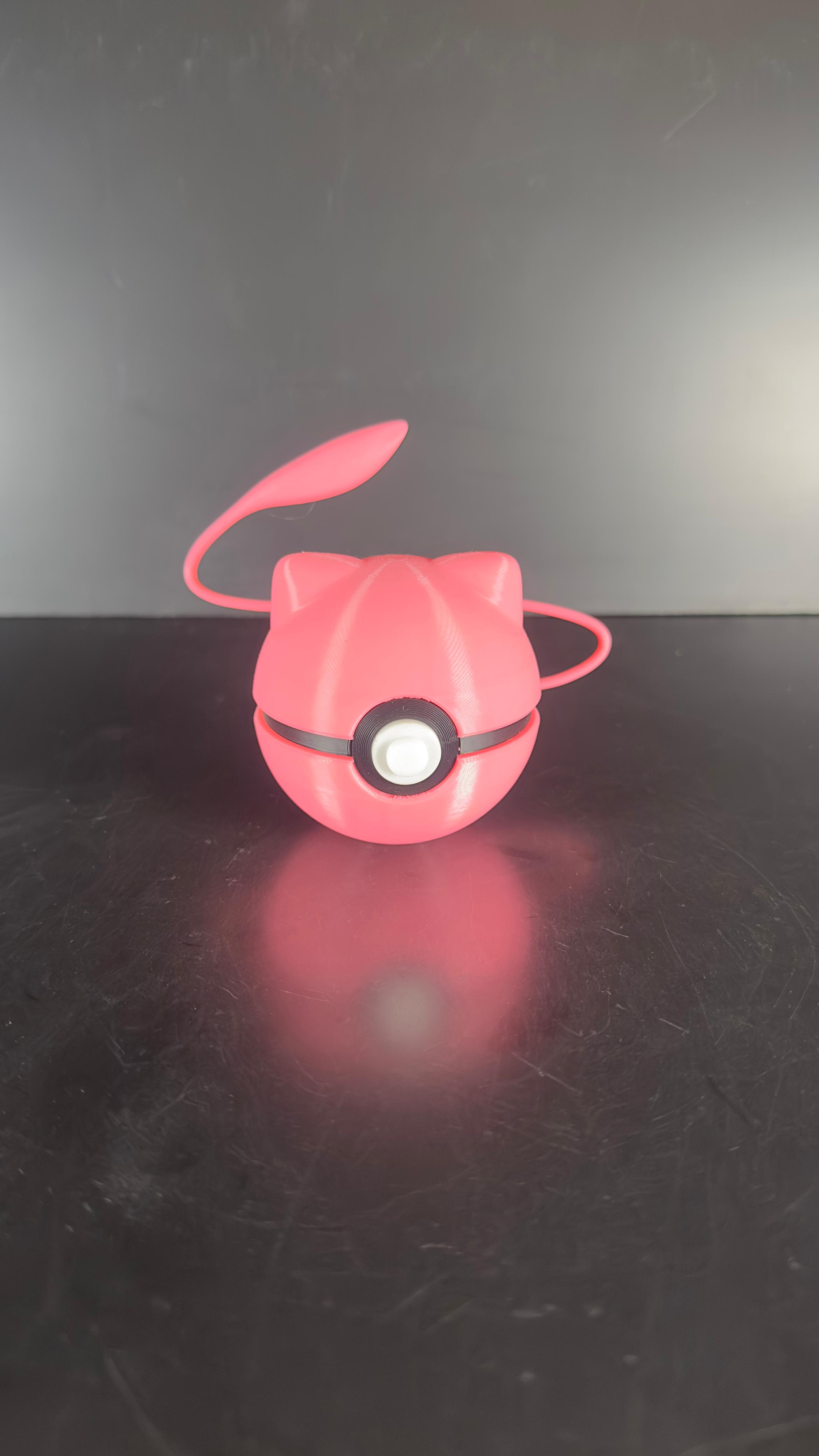 Pokébola / Mew. - Imagen 5