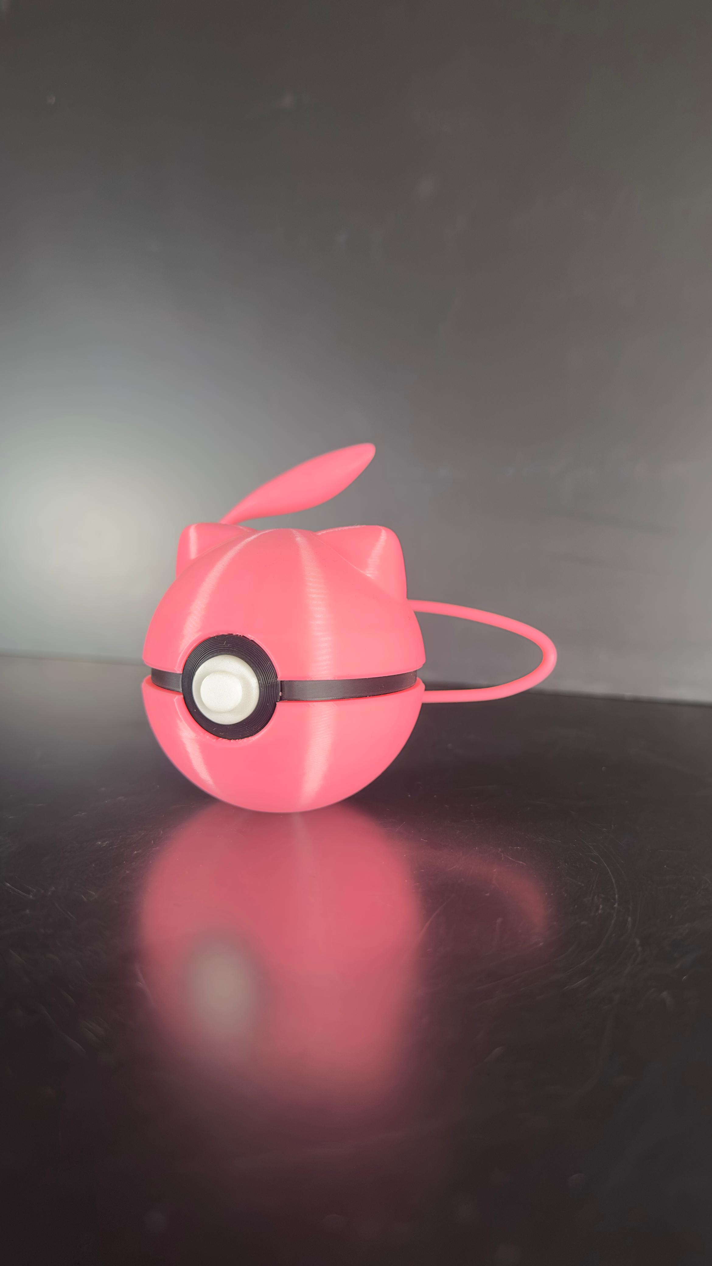 Pokébola / Mew. - Imagen 2