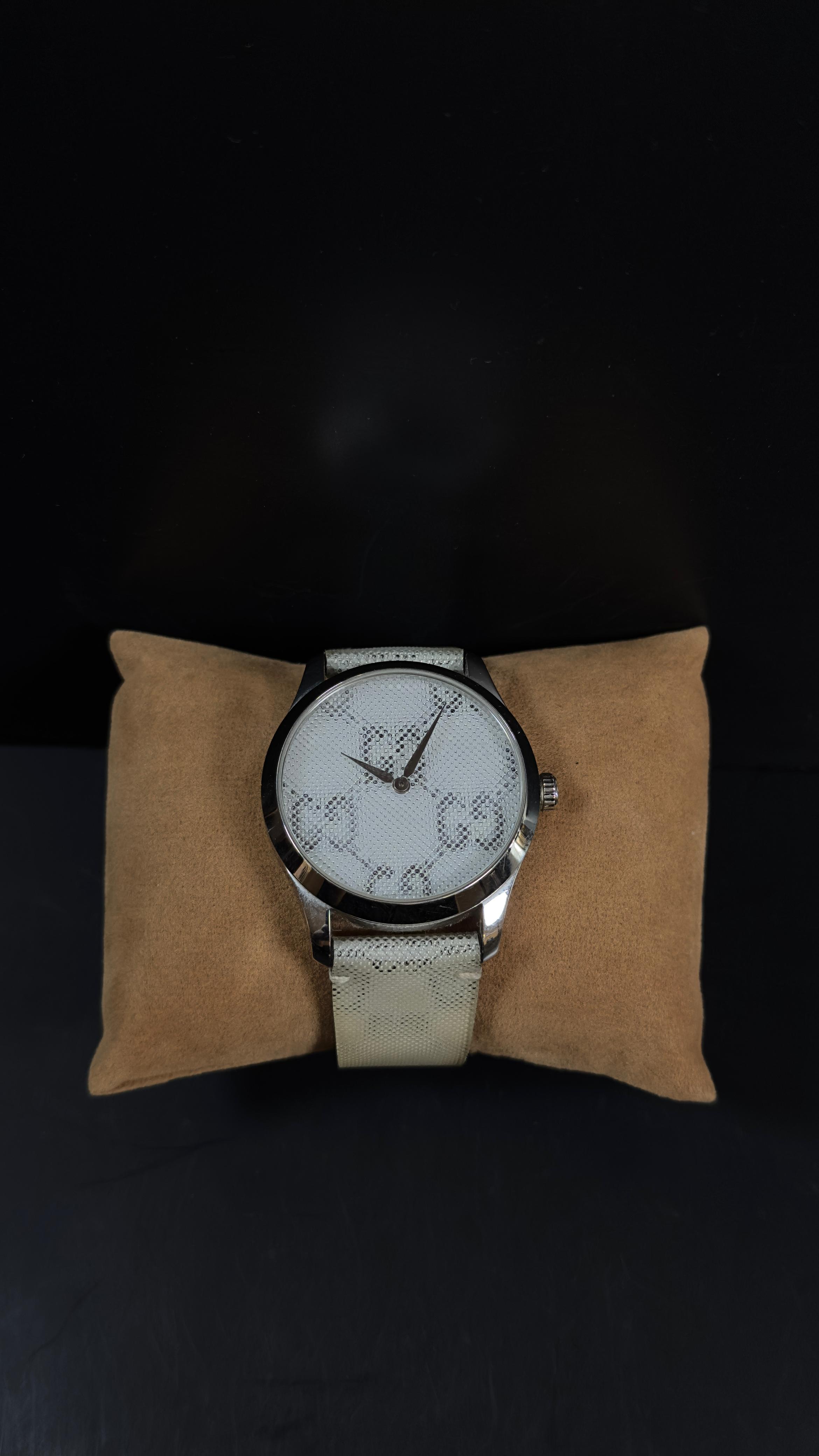 Gucci G-Timeless  GG.