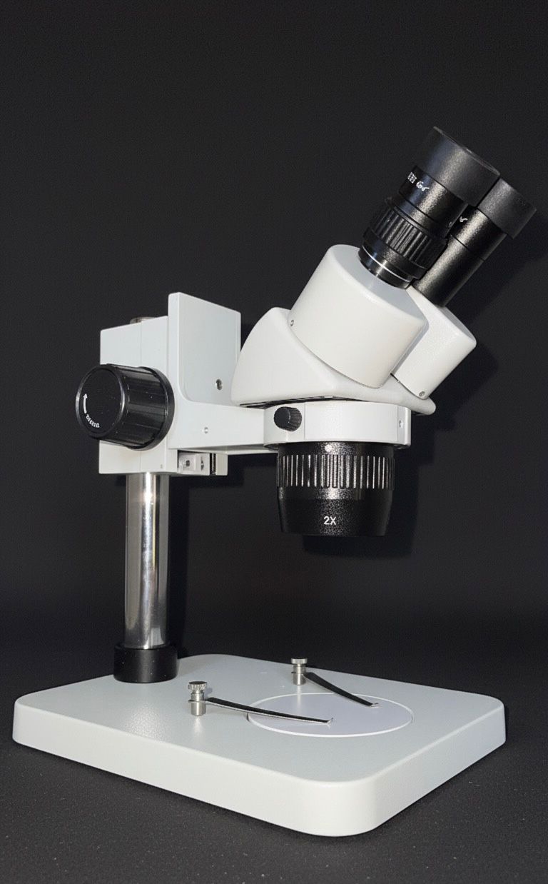 Microscopio Binocular 2040 - Imagen 3