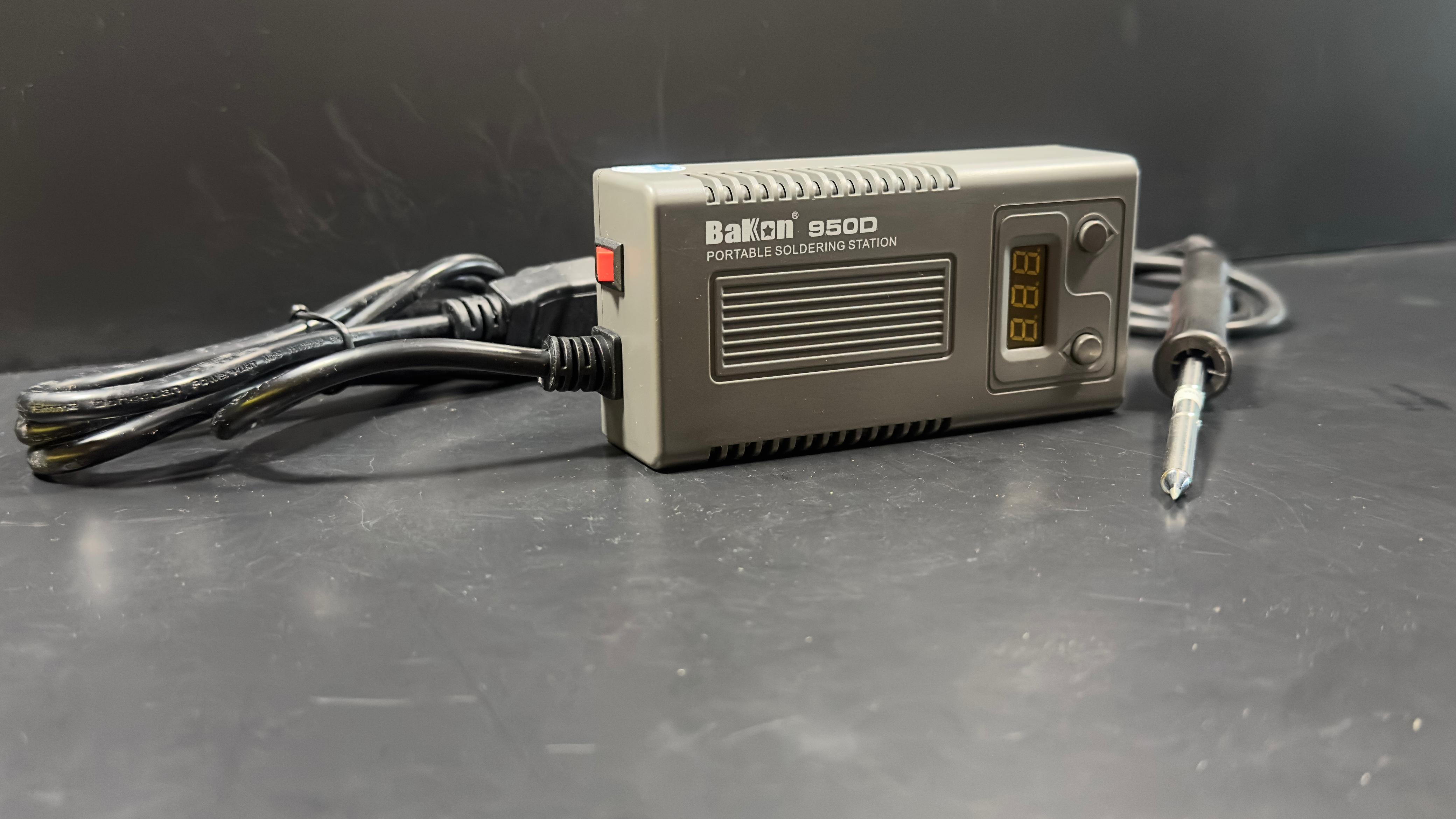 Estación De Soldadura Con Cautín Bakon BK950D