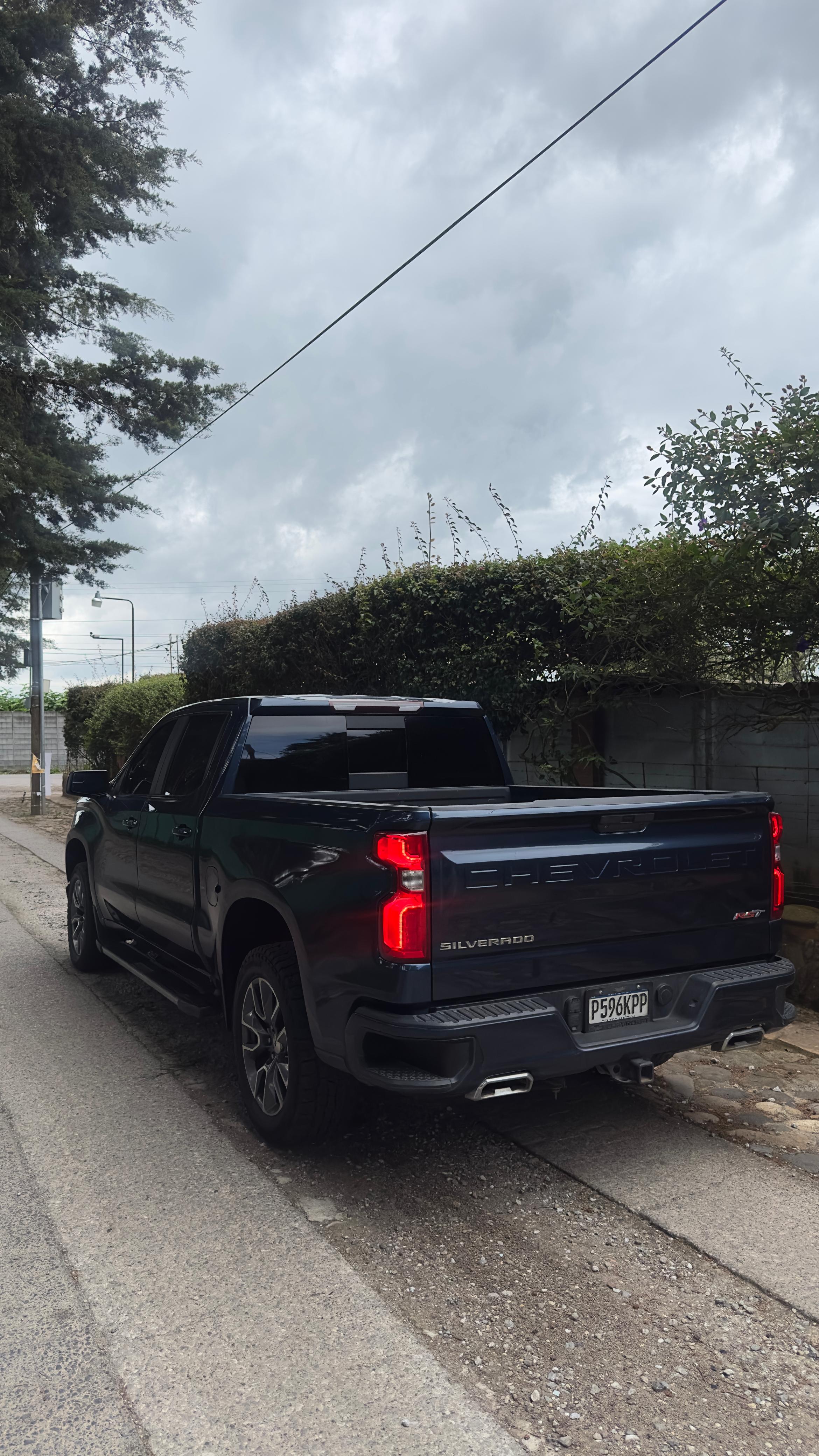 CHEVROLET SILVERADO 1500 Z71 RST 4X4 - Imagen 8